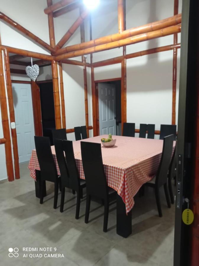Hotel Casa Confort Санта-Роса-де-Кабаль Экстерьер фото